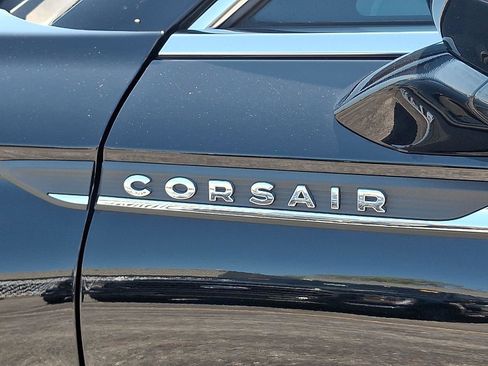 Used 2022 Lincoln Corsair AWD w/ Premium Package image 31