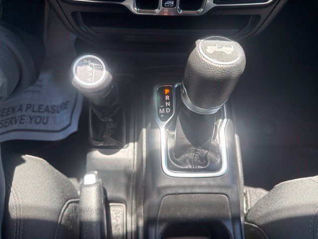 Certified 2022 Jeep Wrangler Unlimited Sport AWD/4WD image 19