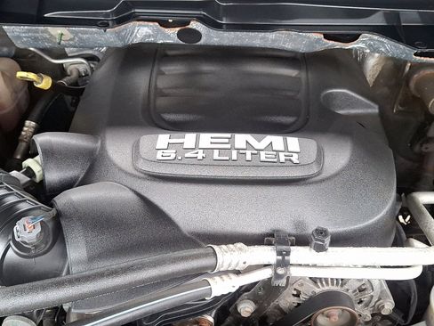 Used 2018 RAM 2500 Big Horn w/ Harvest Edition image 27