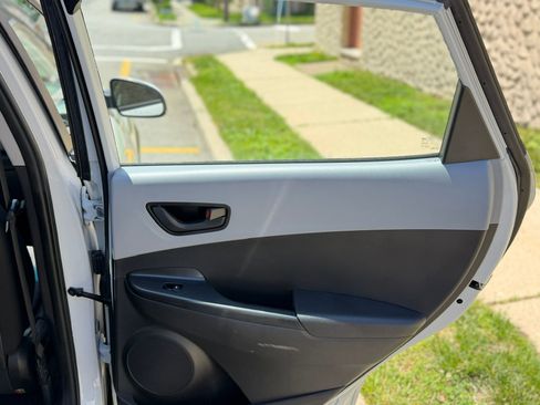 Used 2019 Hyundai Kona SE AWD/4WD image 25