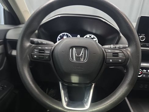Used 2024 Honda CR-V EX image 12