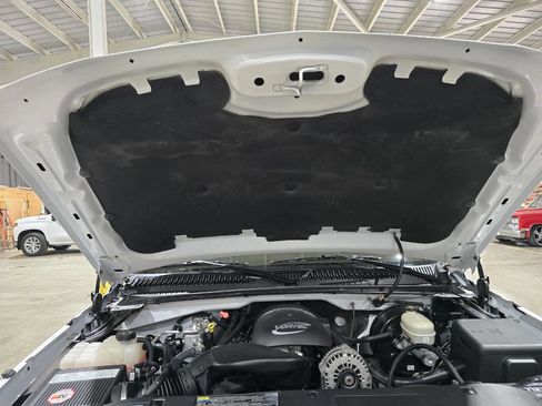 Used 2005 Chevrolet Silverado 1500 4x4 Crew Cab w/ Safe And Sound Package image 53