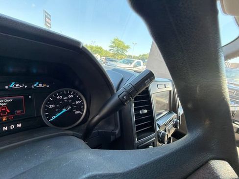Used 2022 Ford F350 XLT w/ Snow Plow Prep Package AWD/4WD image 27