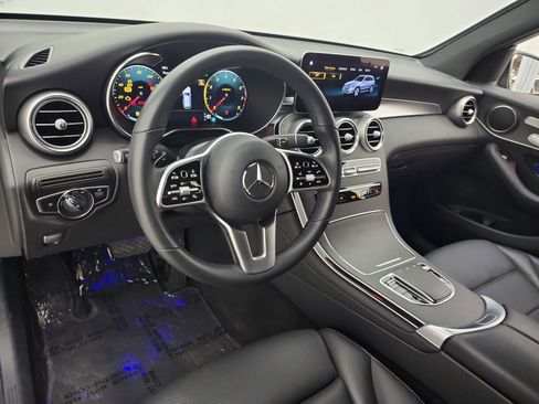 Used 2022 Mercedes-Benz GLC 300 image 9