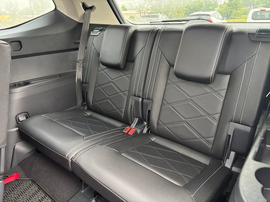 Used 2024 Volkswagen Atlas SE FWD image 28