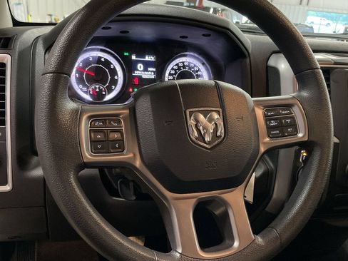 Used 2024 RAM 1500 Classic SLT AWD/4WD image 17