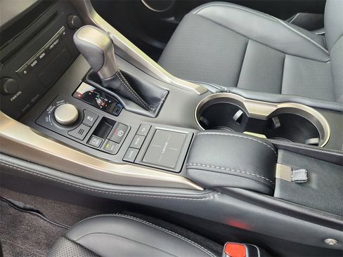 Used 2016 Lexus NX 200t FWD image 21