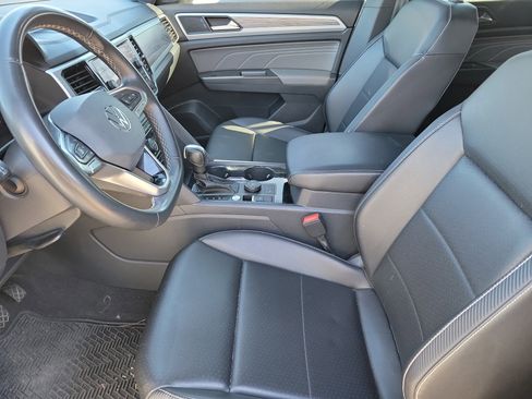 Used 2023 Volkswagen Atlas Cross Sport SE w/ Black Wheel Package image 3