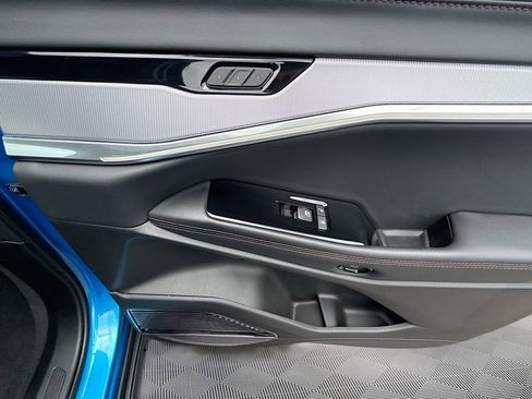 Used 2025 Jeep Wagoneer S Limited image 38