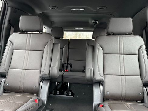 New 2025 Chevrolet Suburban High Country image 42