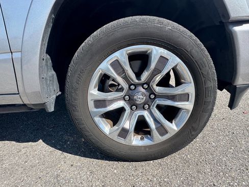 Used 2024 RAM 1500 Limited image 31