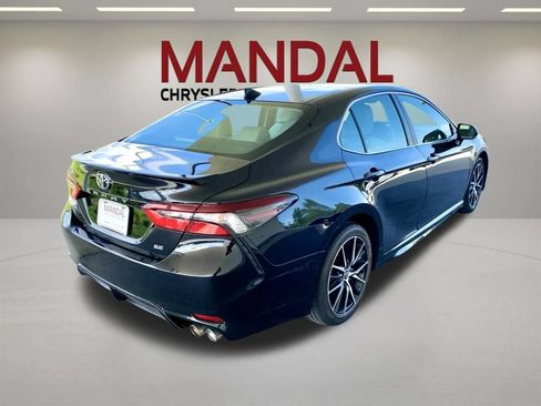 Used 2023 Toyota Camry SE FWD image 6