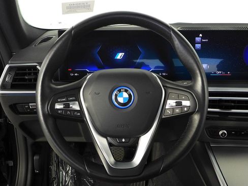 Certified 2023 BMW i4 eDrive35 w/ Premium Package RWD image 27