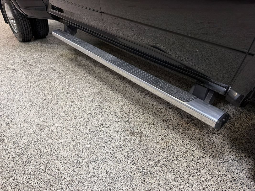 Used 2018 RAM 3500 Laramie w/ Convenience Group AWD/4WD image 47