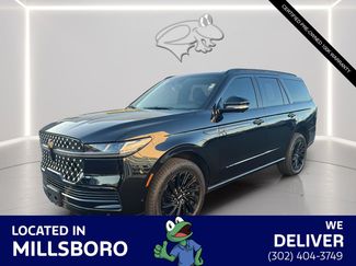 Used 2025 Lincoln Navigator Black Label video 1