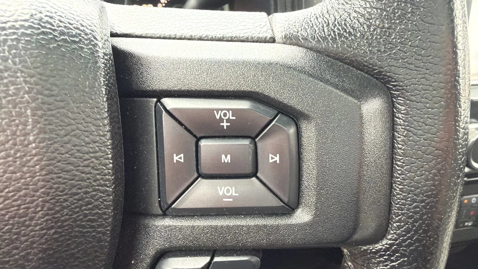 Used 2016 Ford F150 XLT w/ Equipment Group 302A Luxury AWD/4WD image 27