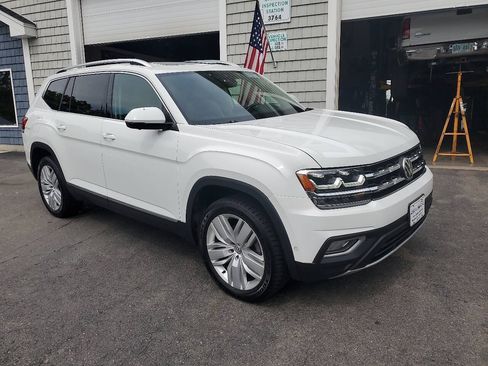 Used 2018 Volkswagen Atlas SEL Premium AWD/4WD image 2