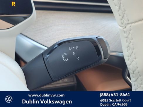 New 2025 Volkswagen ID. Buzz 1st Edition image 18