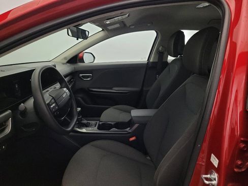 Used 2025 Kia K4 FWD image 17