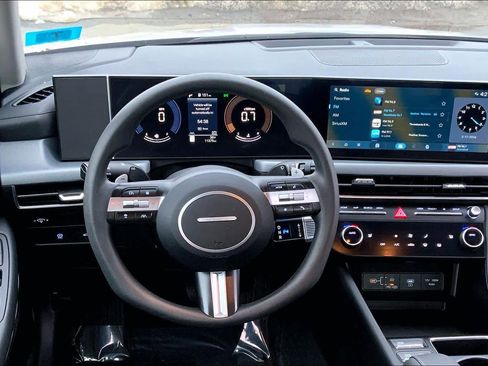 Used 2025 Hyundai Sonata SEL image 6