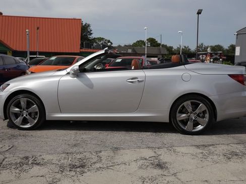Used 2011 Lexus IS 350C w/ Luxury Pkg RWD image 4