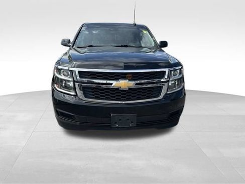 Used 2019 Chevrolet Suburban LT AWD/4WD image 2
