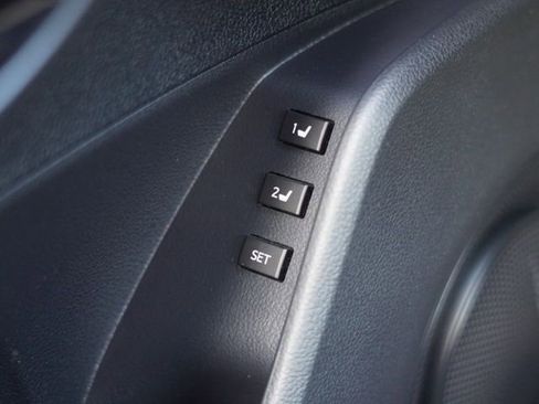 Used 2017 Toyota Mirai image 30