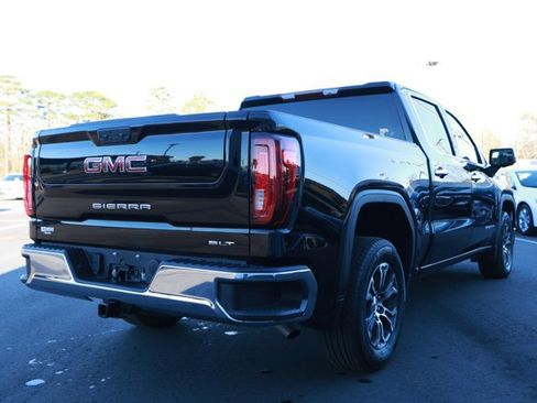 Used 2025 GMC Sierra 1500 SLT image 6