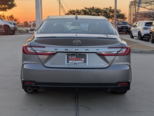 Used 2025 Toyota Camry SE FWD image 7