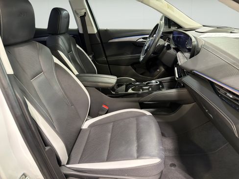 Used 2025 Buick Envision Sport Touring AWD/4WD image 12