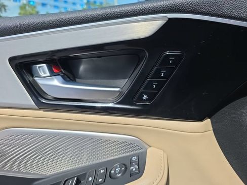Certified 2023 Acura MDX SH-AWD w/ Technology Package image 18