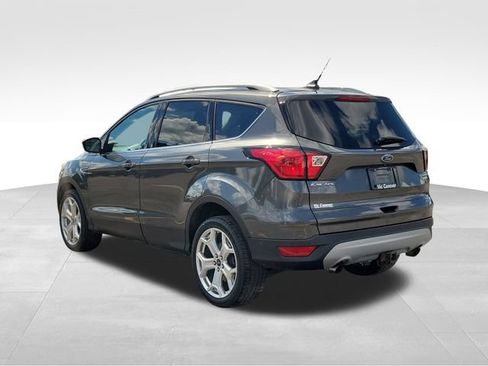 Used 2019 Ford Escape Titanium FWD image 4