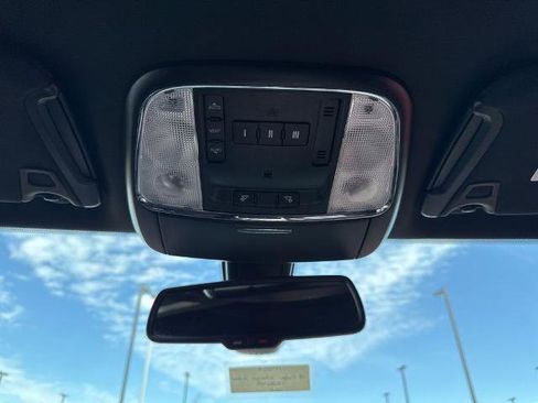 Used 2018 Dodge Charger SRT Hellcat w/ Harman/Kardon Audio Group image 9