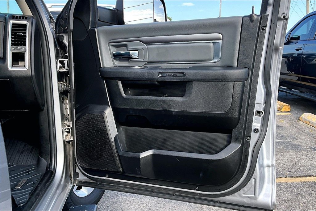Used 2023 RAM 1500 Classic SLT w/ Trailer & Traction Group AWD/4WD image 27