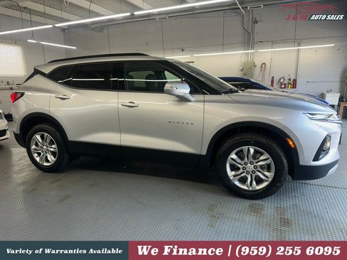Used 2021 Chevrolet Blazer LT FWD image 5