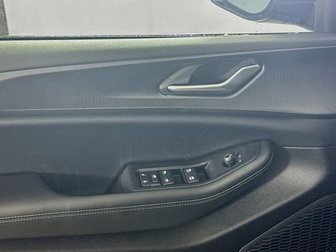 New 2025 Jeep Grand Cherokee Laredo image 17