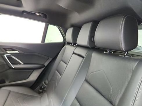 Used 2025 BMW X2 xDrive28i image 29