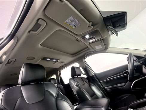 Used 2025 Kia Telluride S AWD/4WD image 22