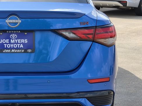Used 2025 Nissan Sentra SR FWD image 9