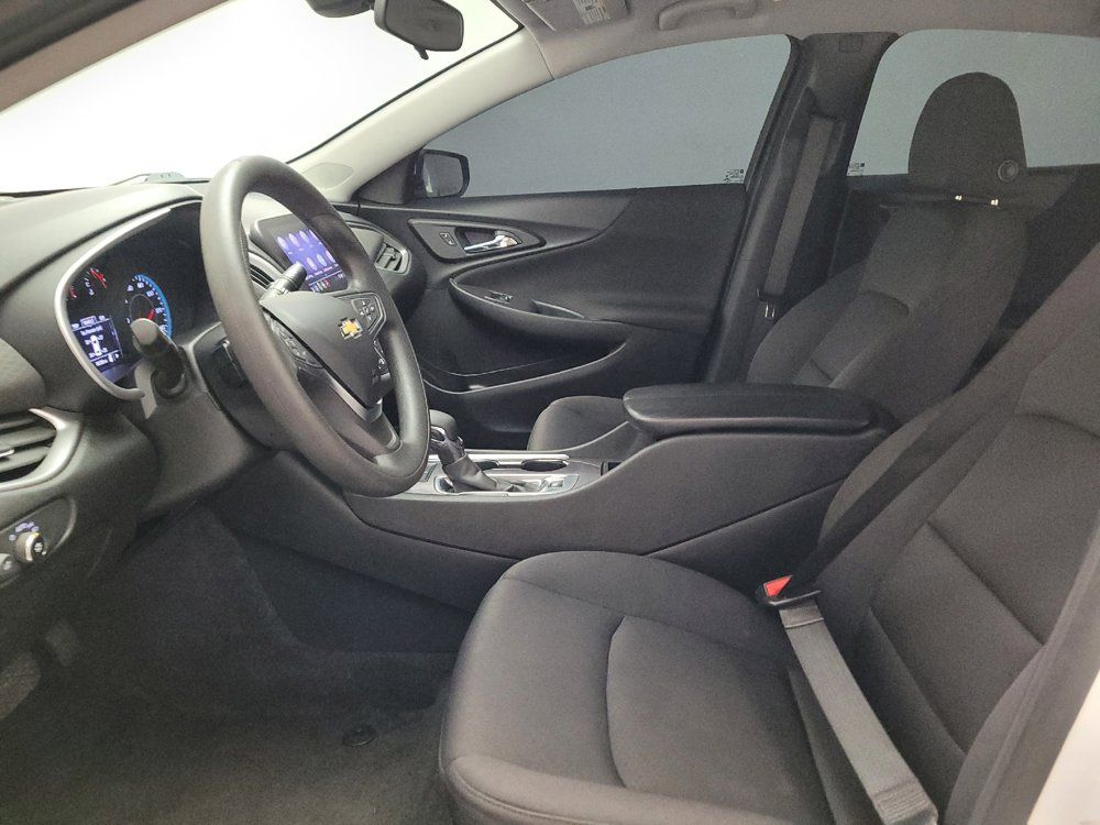 Used 2022 Chevrolet Malibu LT FWD image 17