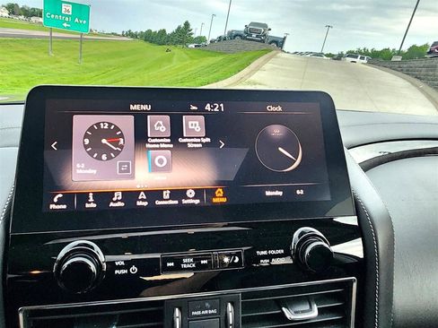 Used 2024 INFINITI QX80 Luxe image 25