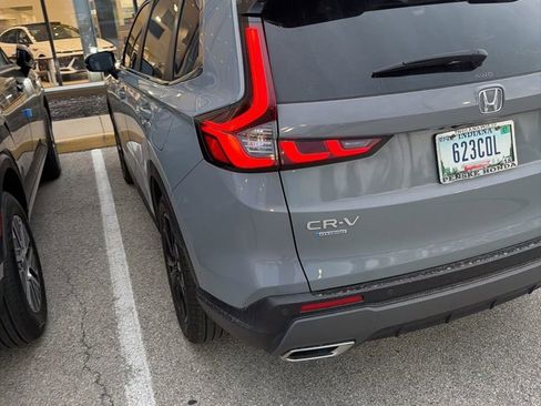 Used 2024 Honda CR-V Sport Touring image 13