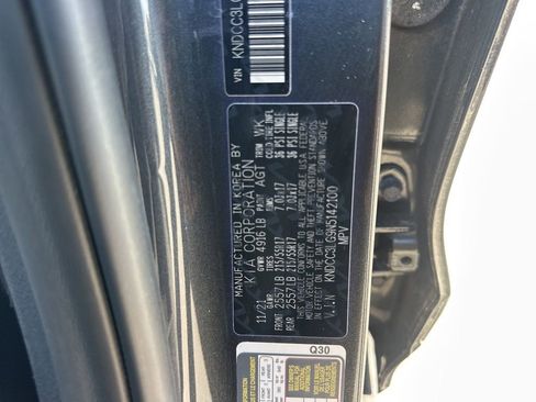 Used 2022 Kia Niro EX w/ Cold Weather Package image 35