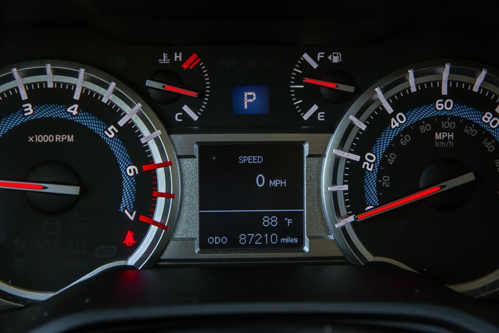 Used 2019 Toyota 4Runner SR5 AWD/4WD image 16