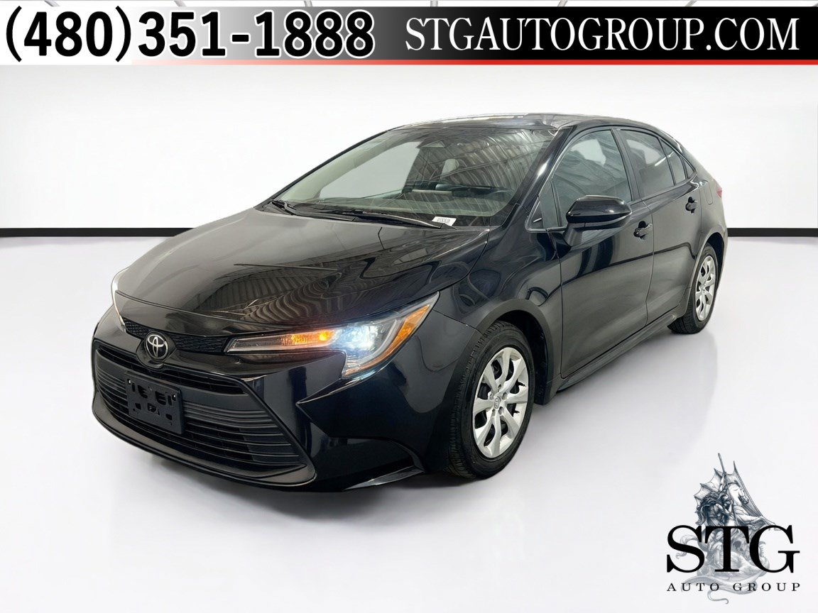 Used 2024 Toyota Corolla LE FWD image 1