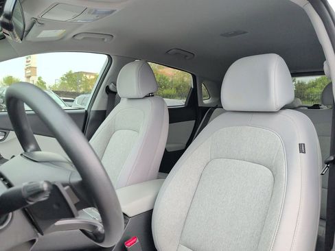 Certified 2023 Hyundai Kona SE FWD image 24