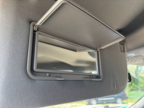 Used 2018 Ford F150 XLT w/ Equipment Group 302A Luxury AWD/4WD image 34