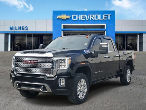 Used 2022 GMC Sierra 2500 Denali image 2