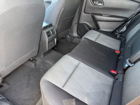 Used 2025 Nissan Rogue SV AWD/4WD image 10
