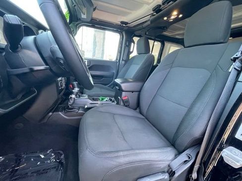 Used 2019 Jeep Wrangler Unlimited Sport S AWD/4WD image 11
